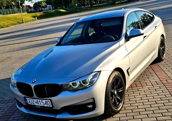 BMW Seria 3 cena 57400 przebieg: 270000, rok produkcji 2018 z Dzierżoniów małe 46